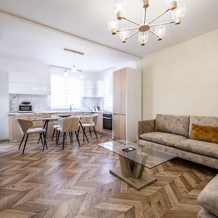 Miku Apartments-Luxury City View At Wilson Square Tiranë Eksteriør bilde
