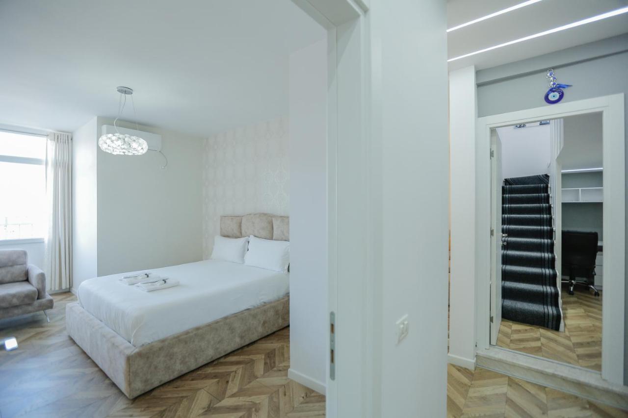 Miku Apartments-Luxury City View At Wilson Square Tiranë Eksteriør bilde