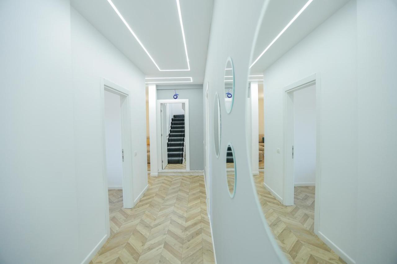 Miku Apartments-Luxury City View At Wilson Square Tiranë Eksteriør bilde