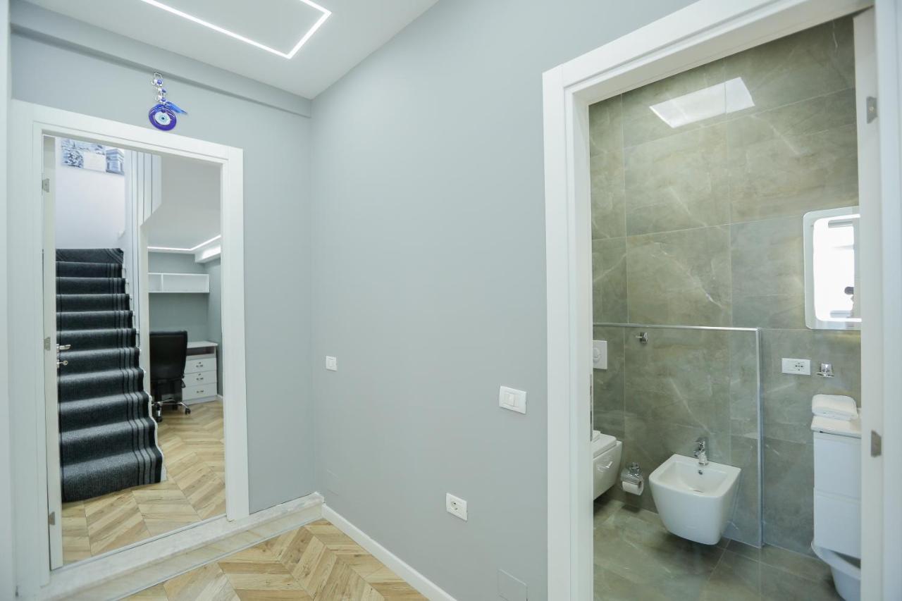 Miku Apartments-Luxury City View At Wilson Square Tiranë Eksteriør bilde
