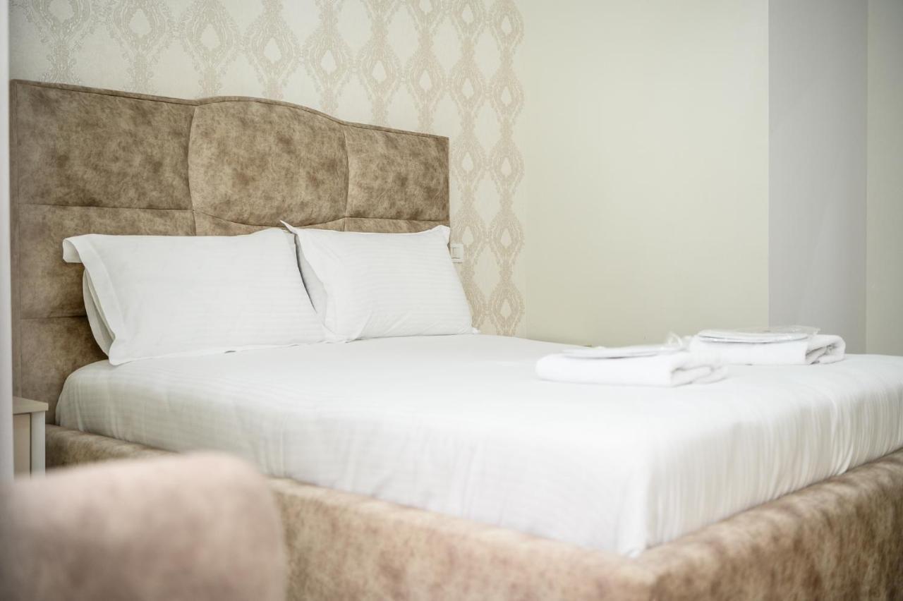 Miku Apartments-Luxury City View At Wilson Square Tiranë Eksteriør bilde